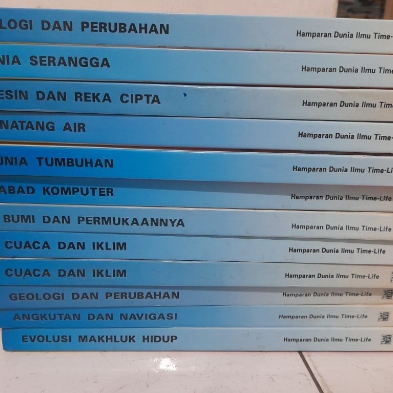 Buku seri Hamparan Dunia Ilmu Time Life