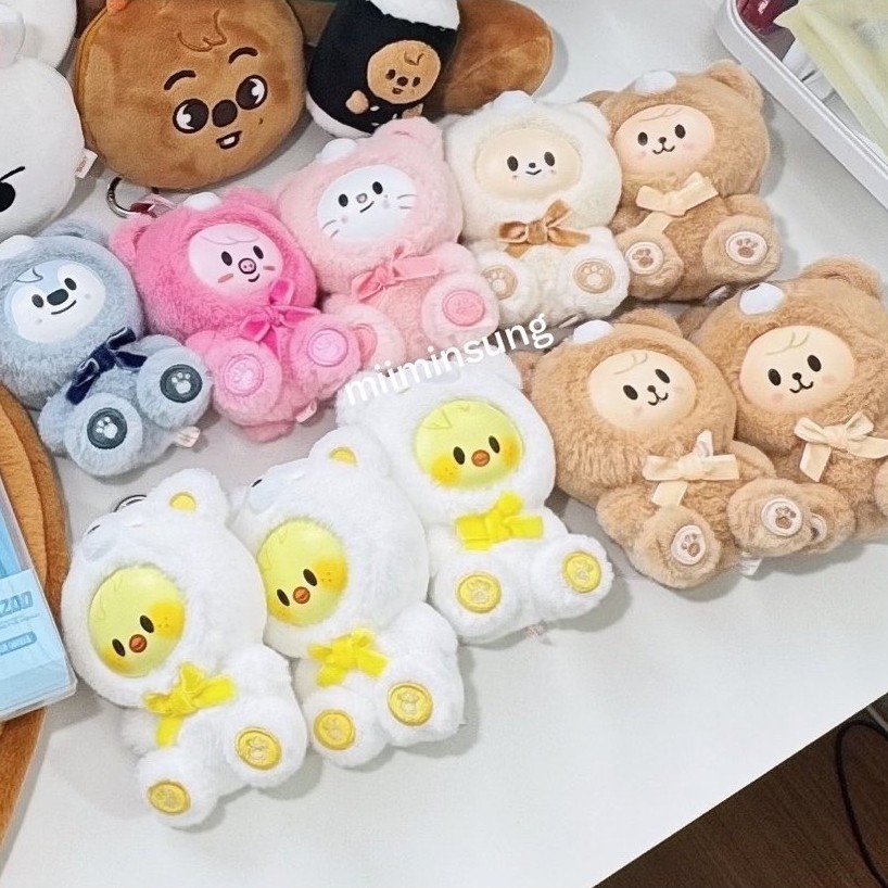 [BOOKED] skzoo plush