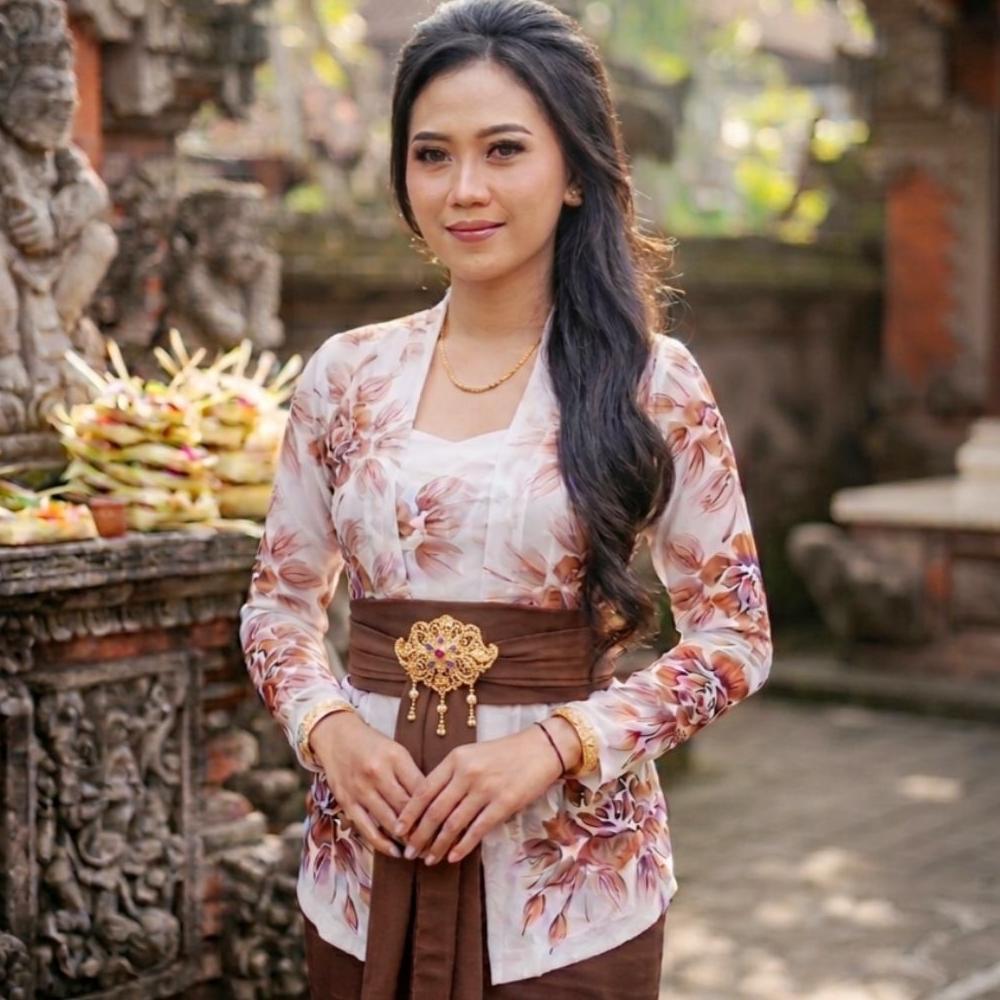 Kain kebaya lukis mawar//bahan kain kebaya//kain lukis handmade