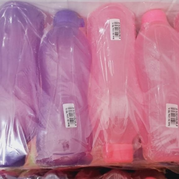 Botol minum plastik Ultra 750 ml
