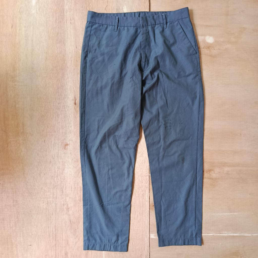 preloved celana sma abu jumbo merk seragam minus coretan / retu 72