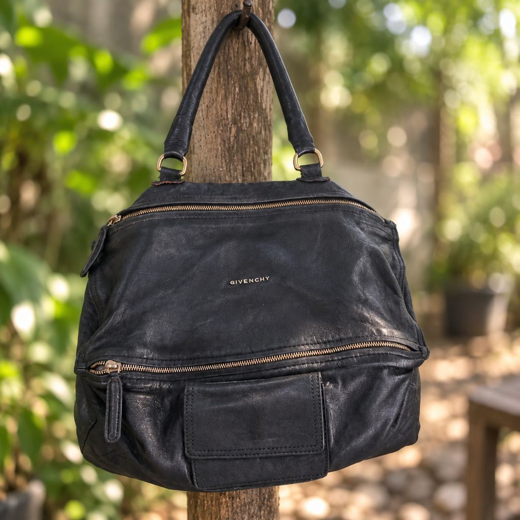 Tas Preloved Givenchy Pandora Black