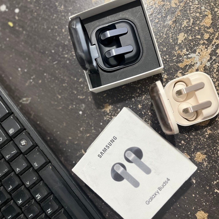 Samsung Buds 4 Pro Second Original