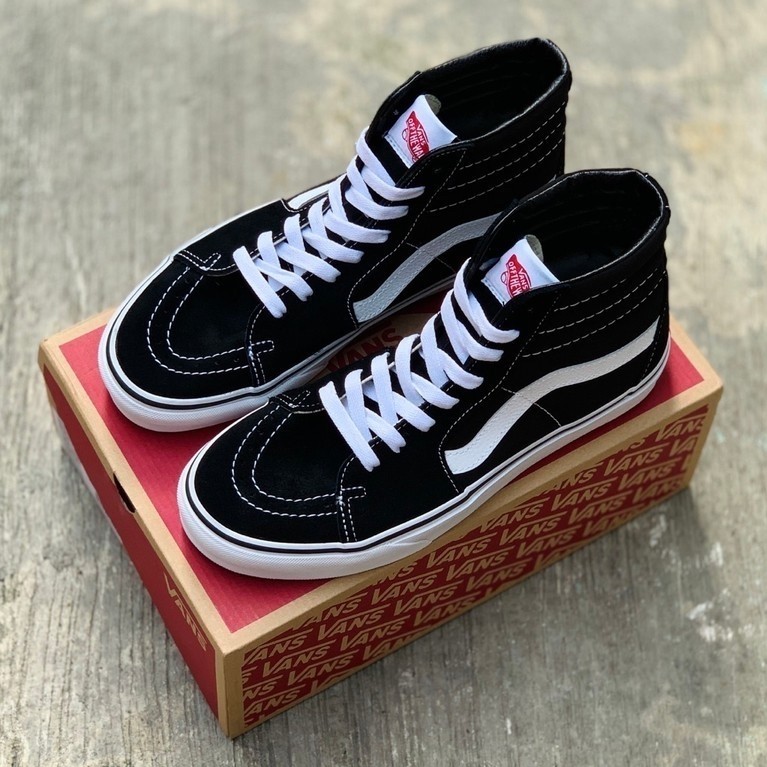 Vans Clasic Sk8 Hi Black&White ( Resmi PT.Navya )