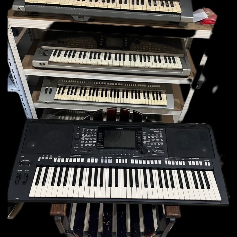 Yamaha PSR S775 istimewa bekas gereja