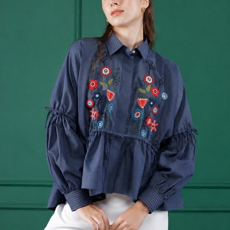 Artkea Stripes Top in Navy
