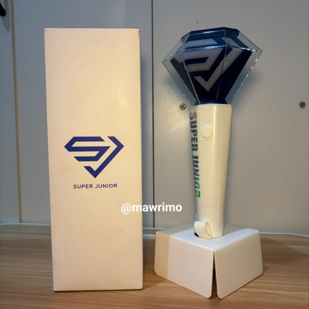[PRELOVED] Super Junior Official Fanlight Ver. 2