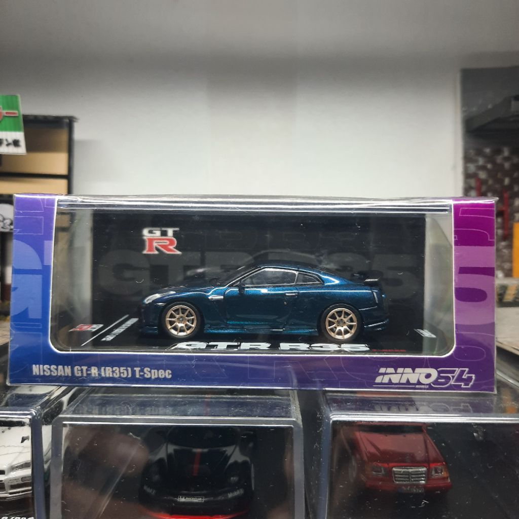 INNO64 GT-R R35 T-Spec Midnight Purple