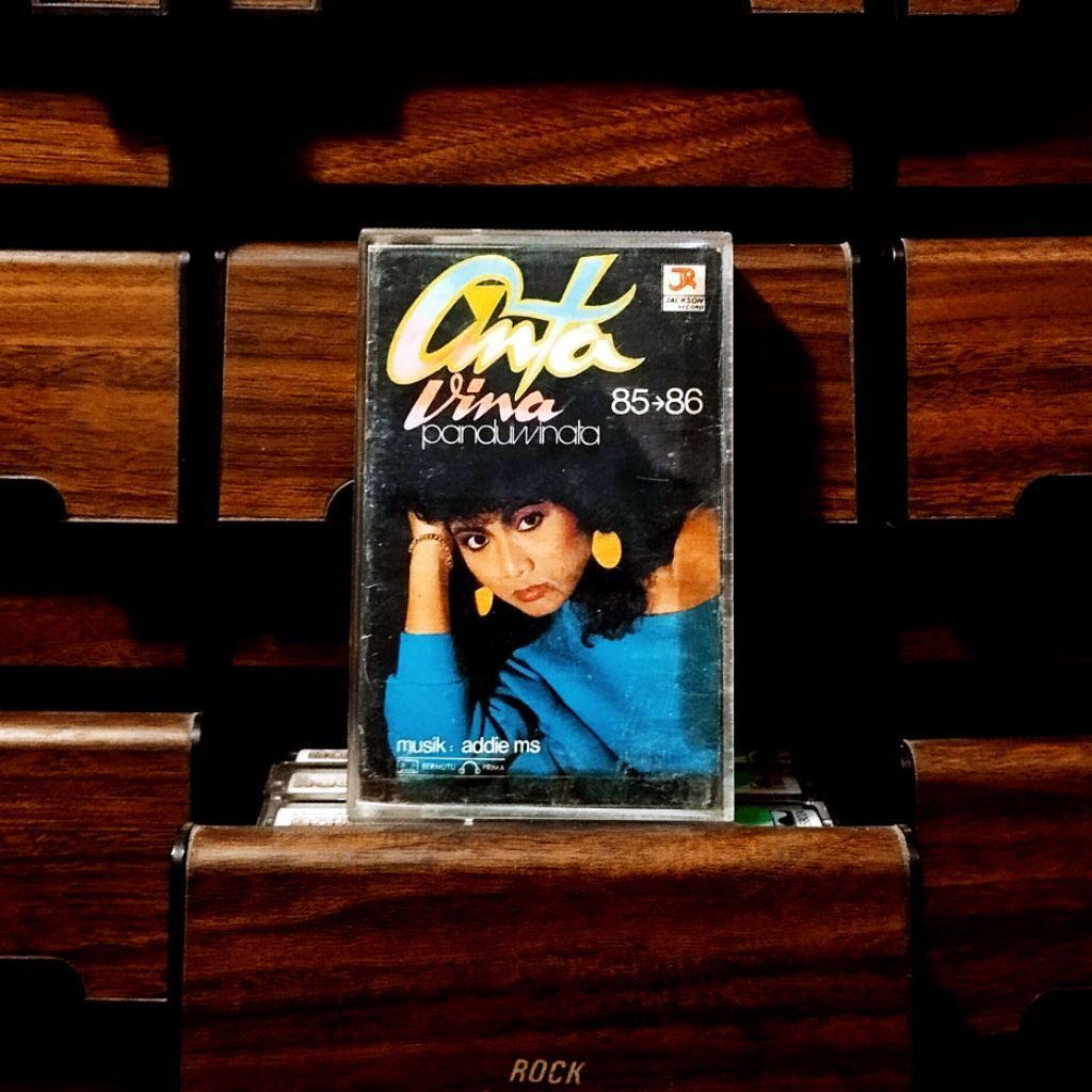 kaset pita vina panduwinata cinta