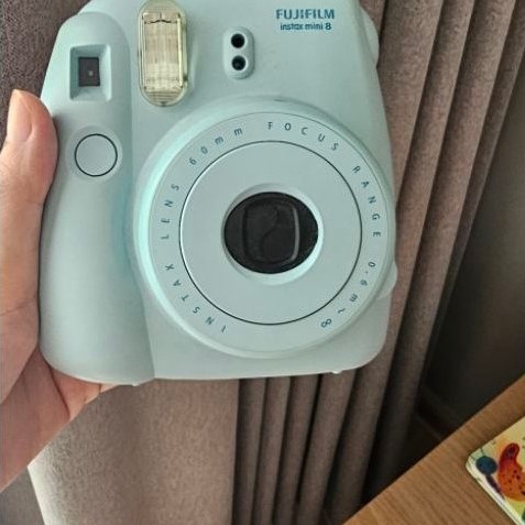 Preloved Instax Mini 8