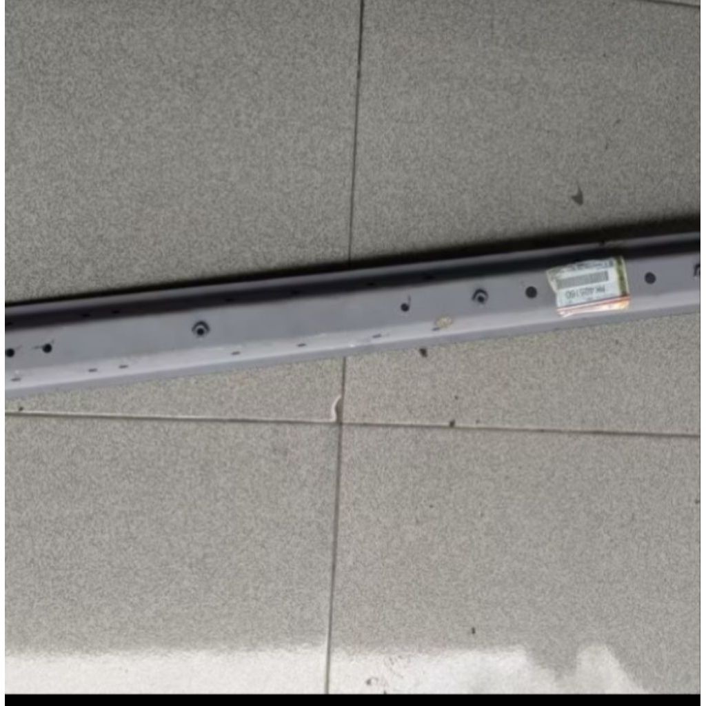 Tulangan Bawah dasbor ORI Mitsubishi Canter, kerangka dashboard
