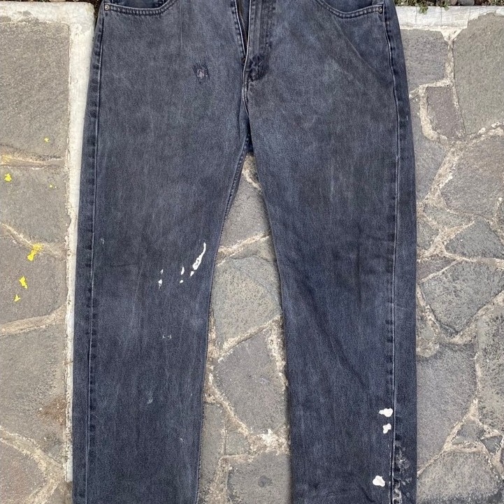 Celana Levis 505