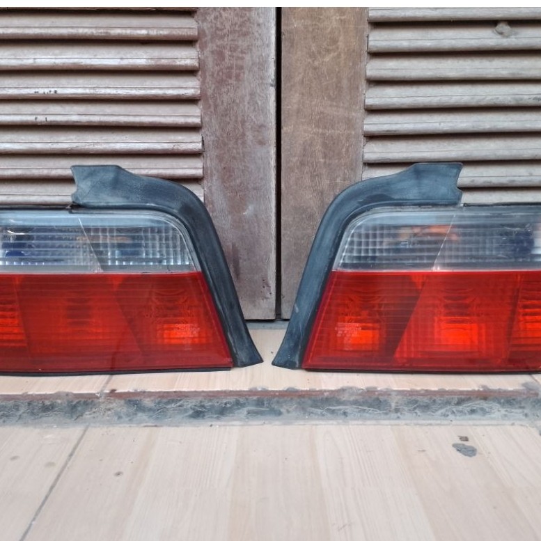 Stoplamp belakang BMW E36 Depo