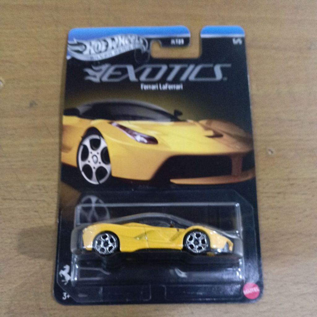 Hot Wheels EXOTICS Ferrari LaFerrari
