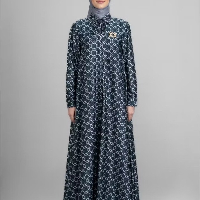 (New box) Monogram Dress Wearing Klamby XXXL