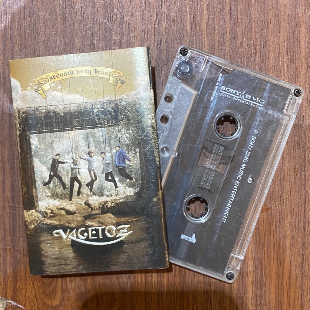 KASET PITA VAGETOZ - SESUATU YANG BEDA