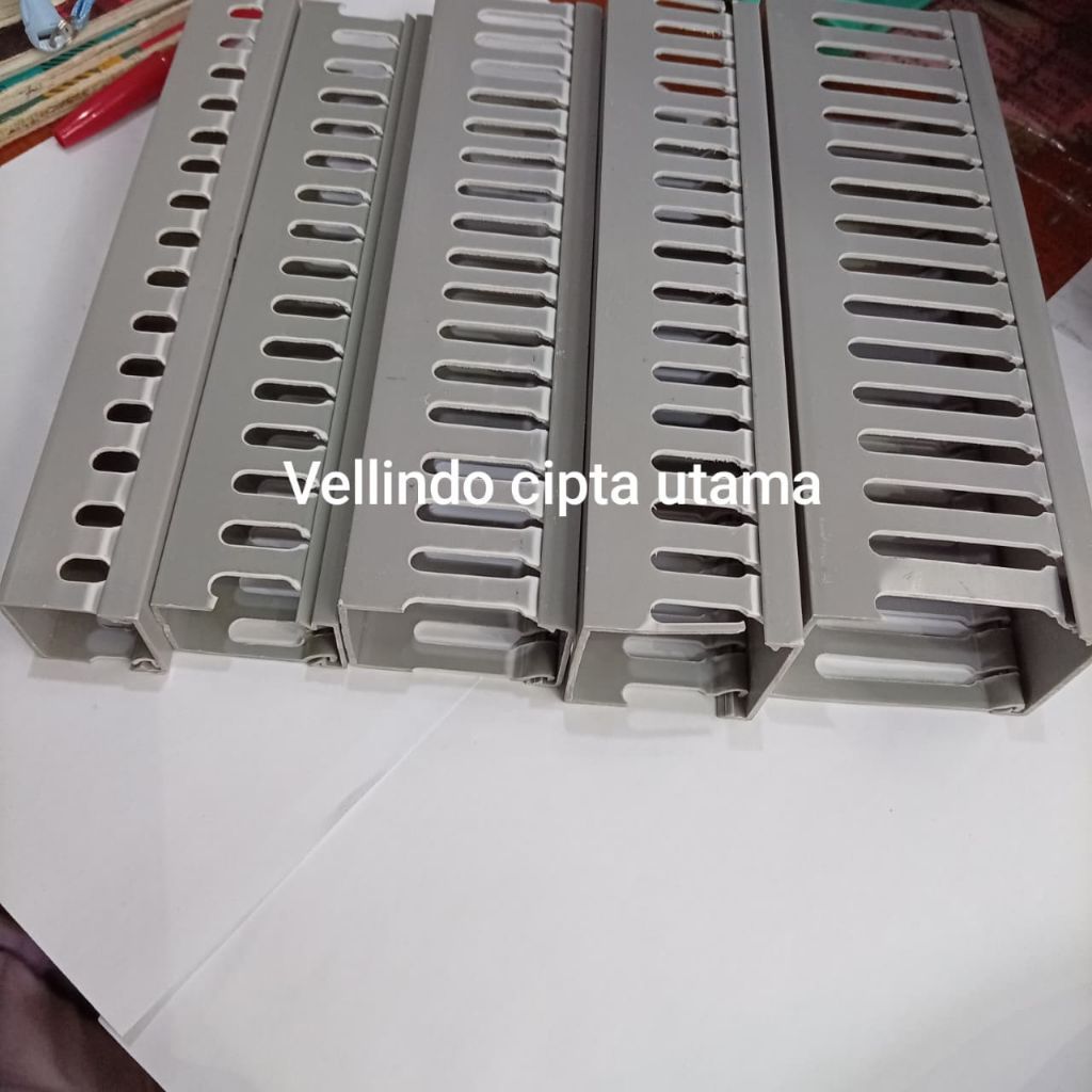 Kabel duct / wering dak / cable dak / kabel dak / cable duct TEBAL