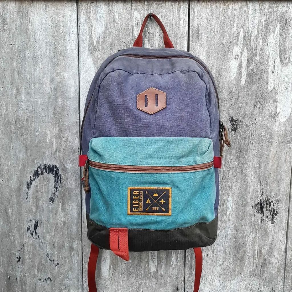Tas Eiger small tribune 12