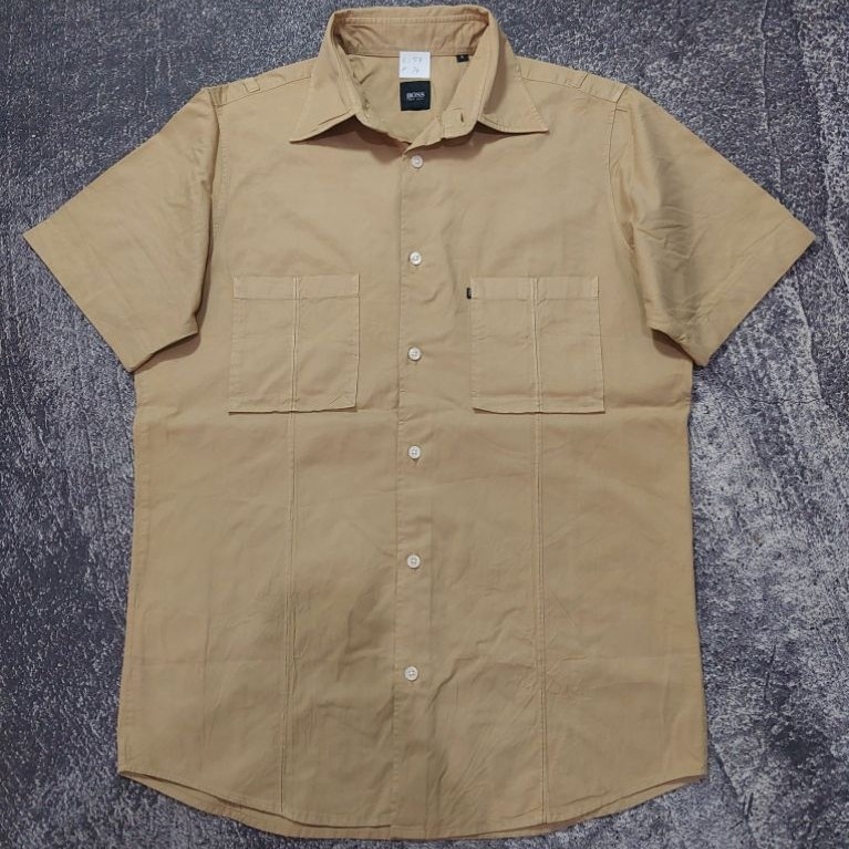 Kp 028 kemeja hugo boss size M