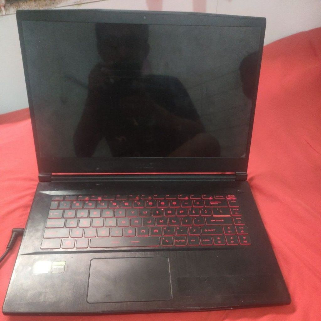 LAPTOP MSI GF 65 I5 10200 LAYAR MATI KEYBOARD NYALA