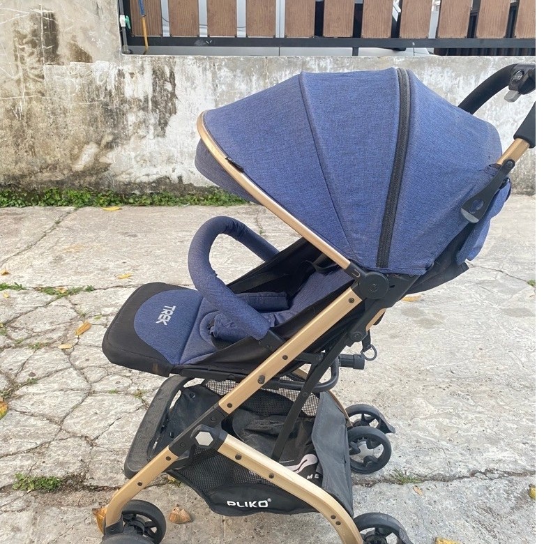 Preloved Stroller Pliko