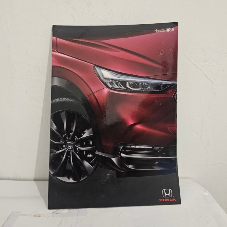 brosur katalog mobil honda hrv 2022 buku booklet