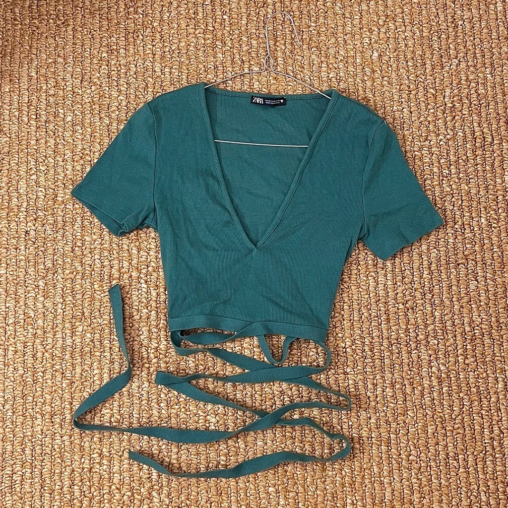 [SALE] ZARA EMERALD GREEN CROP TOP, BACA DESKRIPSI