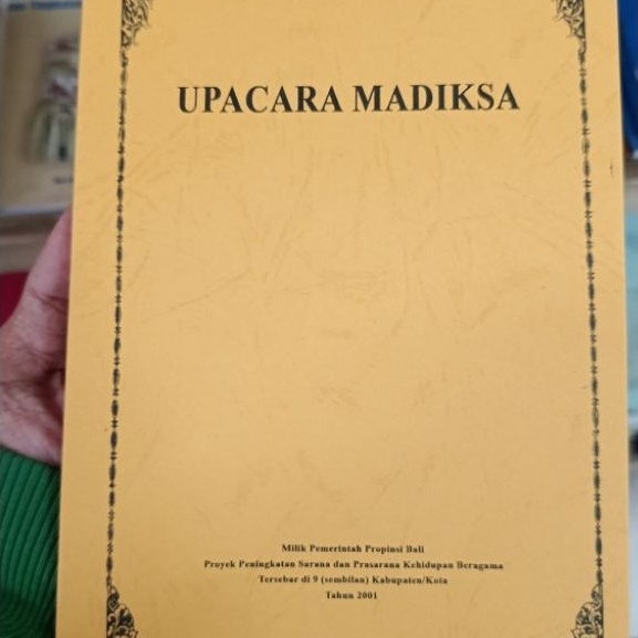 Buku Hindu Upacara Madiksa