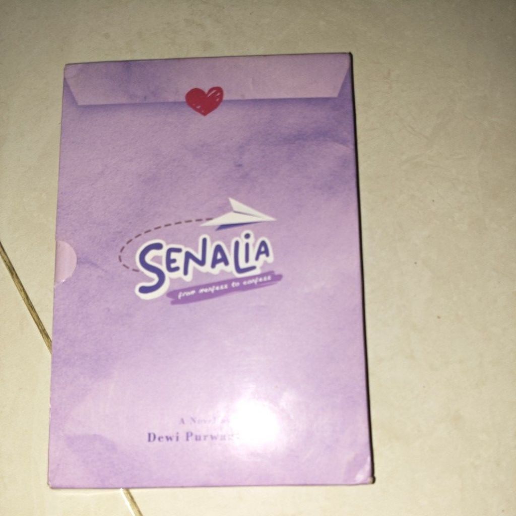 Novel Preloved Senalia by Dewi Purwantika