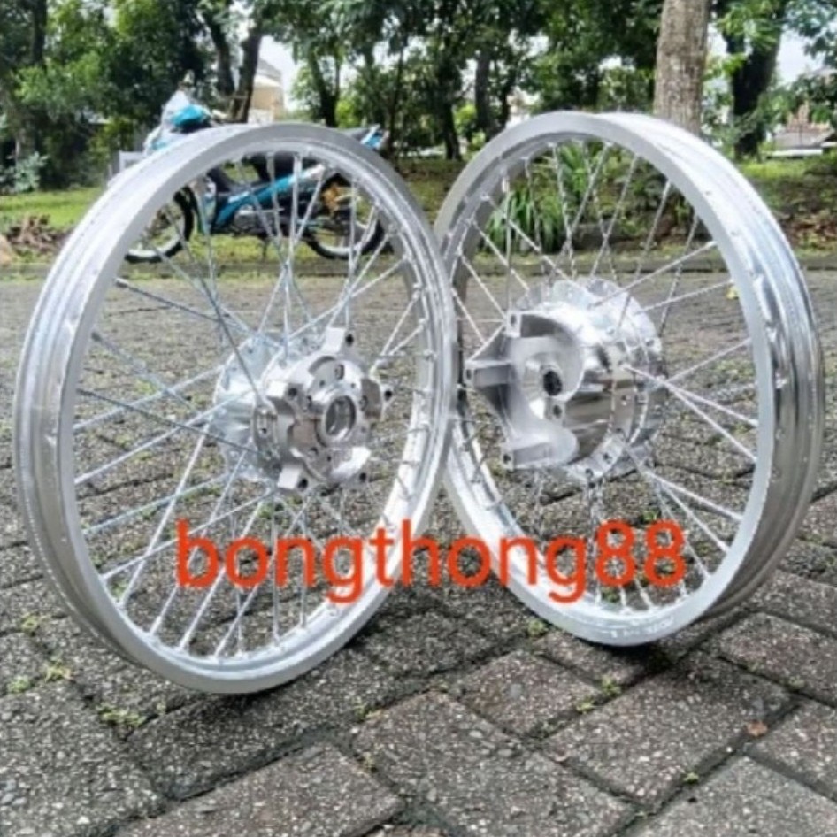 Sepakat Velg rossi Pcx160 abs Pcx160 cbs Velg Rossi ring 17 140 140 Tromol crome  jari jari tdr crom