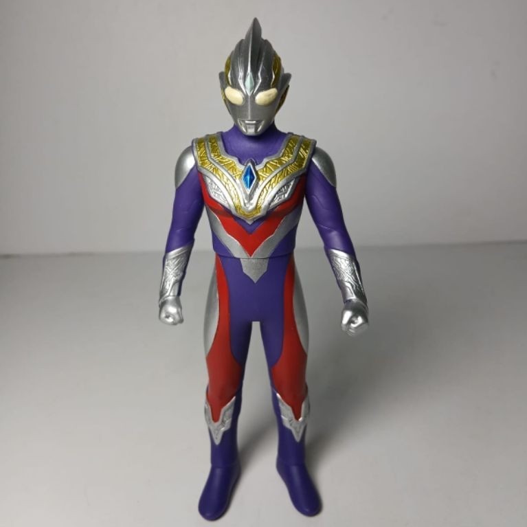 Ultraman Trigger Bandai