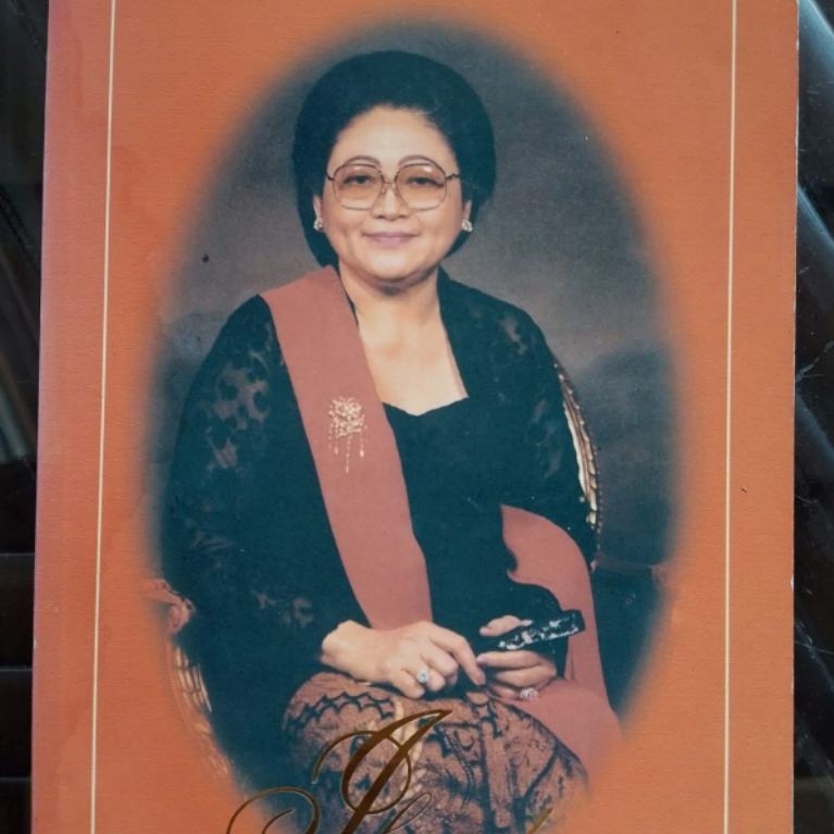 Buku Ibunda