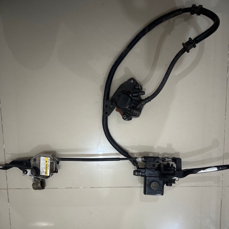 Combi Brake Satu Set Master Rem, Handle Kiri, Kaliper Honda Vario 150 LED OLD K59