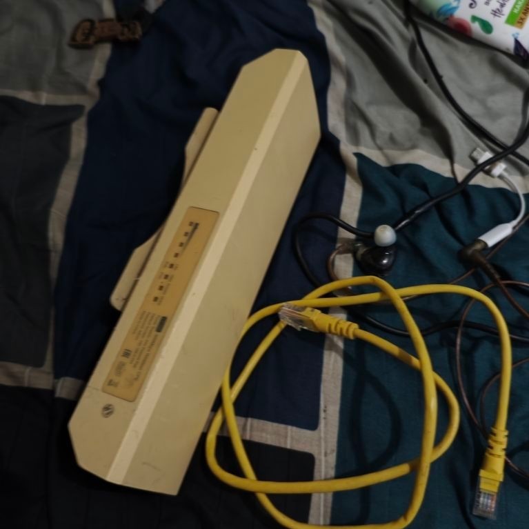 TOTOLINK CP350 NORMAL UNIT ONLY NON ADAPTOR ADA TUTUP