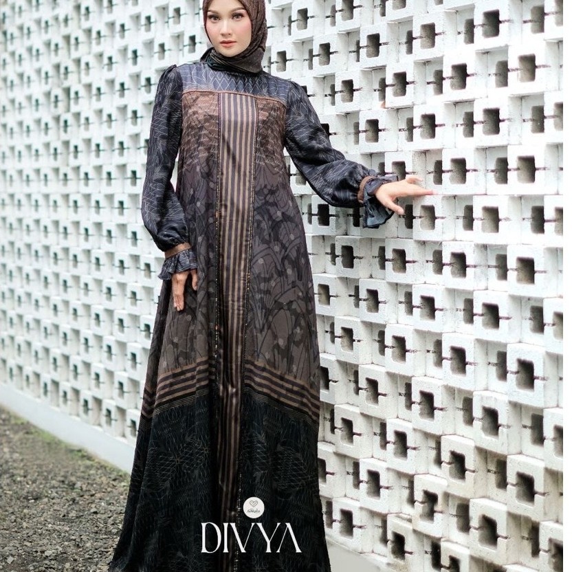 SHARAYA FAMILY SET SERIES DIVYA DRESS BY SHKATA