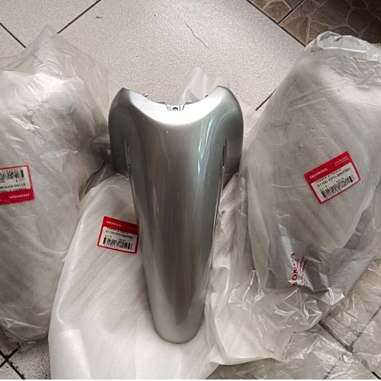Spakbor Depan Karisma Silver Original NOS 61100KPH880FMH
