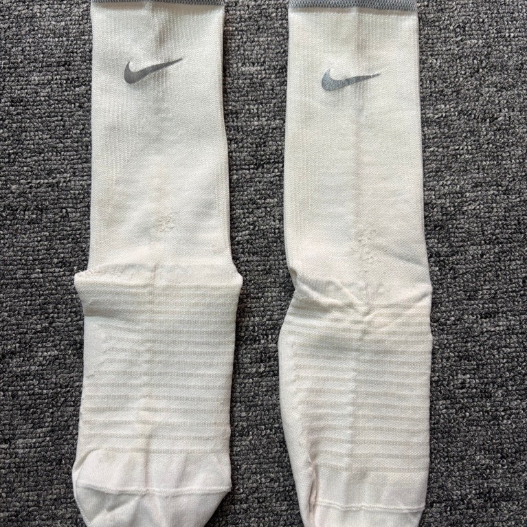 Kaos Kaki Lari Running socks Nike Spark Lightweight Crew Original