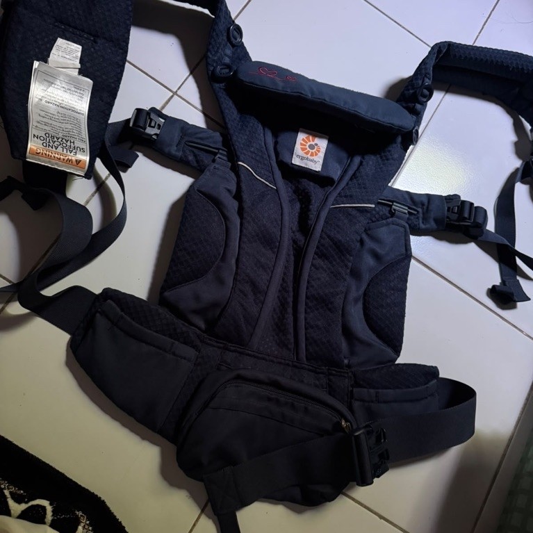 Ergobaby Omni Breeze Onyx Black Preloved