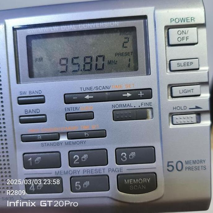 Radio Sony ICF-SW35 FM Stereo SW/MW/LW PLL
