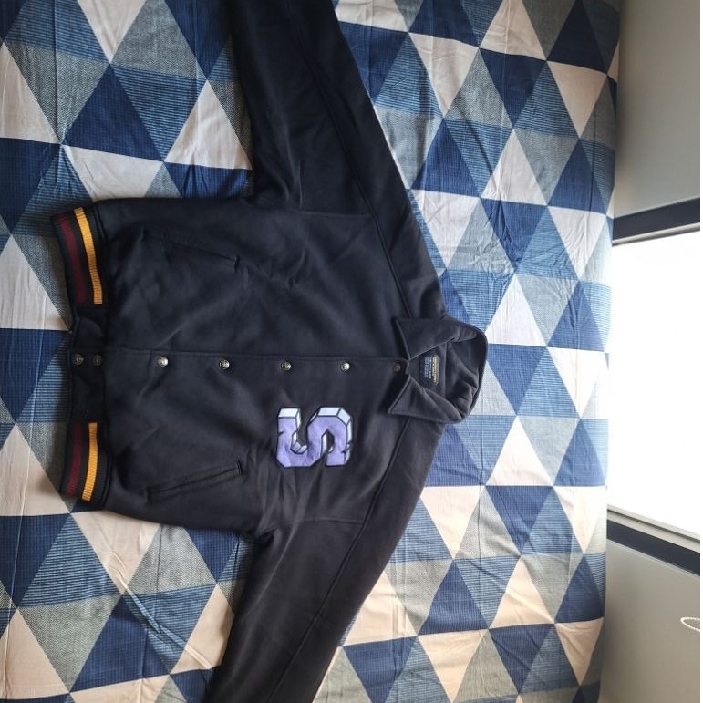 Varsity Erigo Shani (XL)