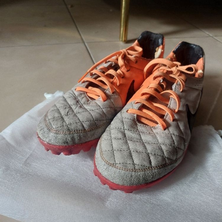 Sepatu Mini Soccer Nike Tiempo Turf Preloved