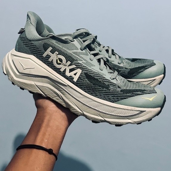 HOKA Sepatu Trail Running Pria Challenger 8