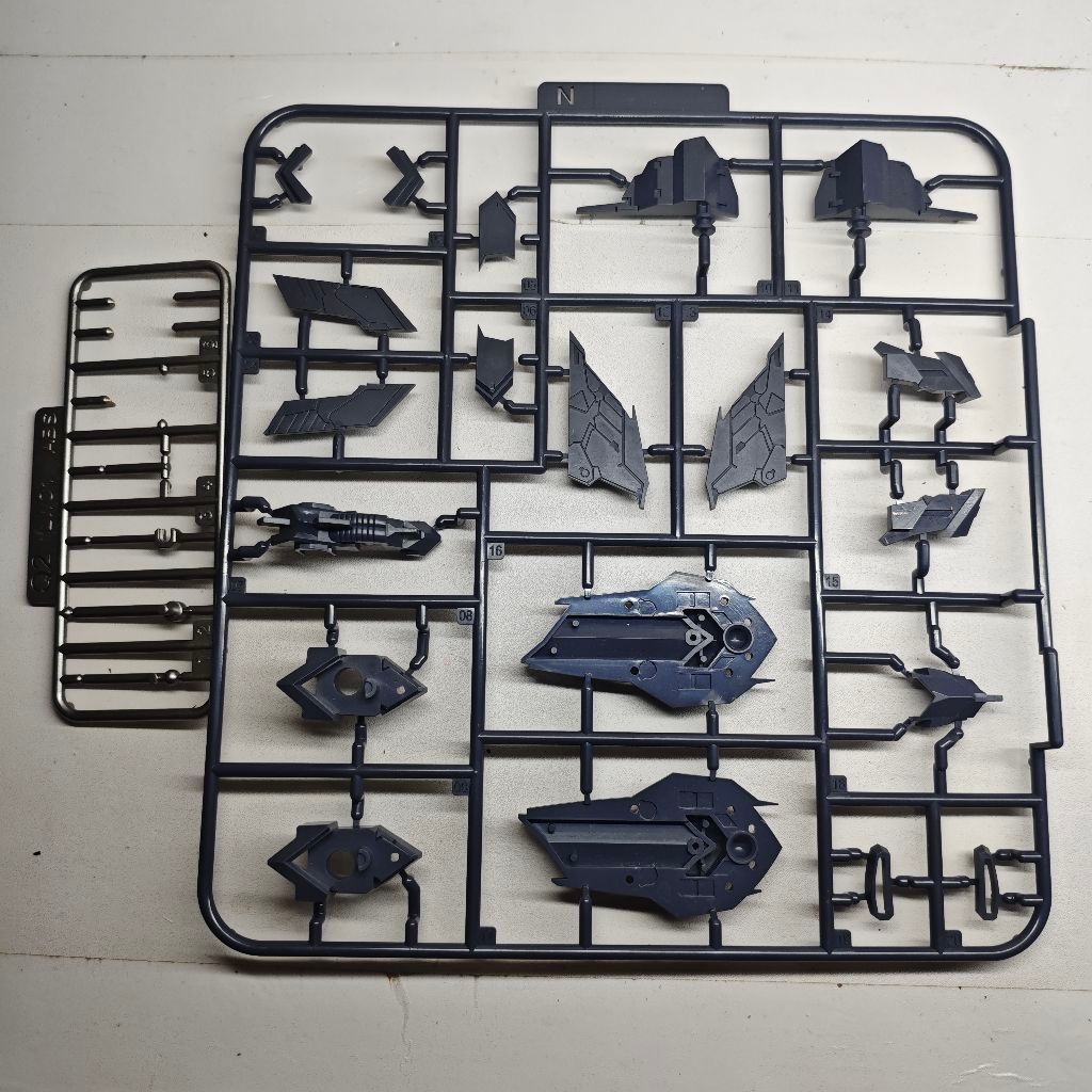 Part Runner N dan Q2 untuk PG 1/60 Wolf Remain Barbatos Lupus Rex Logar Bukan Gundam Bandai