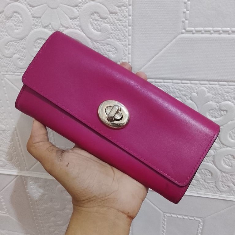 DOMPET PRELOVED COACH