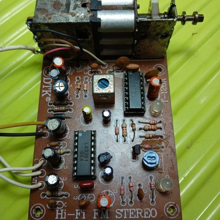 KIT RADIO TUNER FM DTK T126A