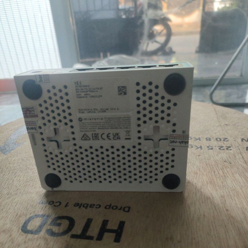 mikrotik RB 750gr3 mulus normal