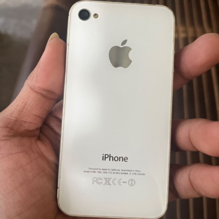 IPHONE 4 16GB (ICLOUD KOSONG)