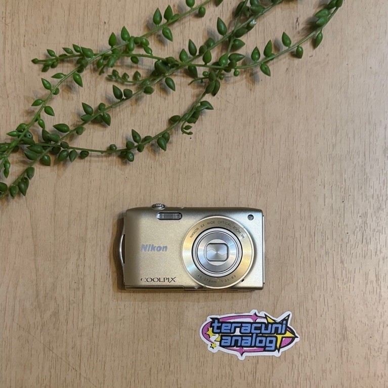 NIKON COOLPIX S3300