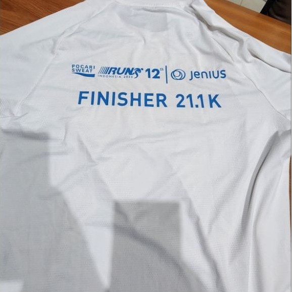 Jersey 2XU Pocari Sweat Finisher