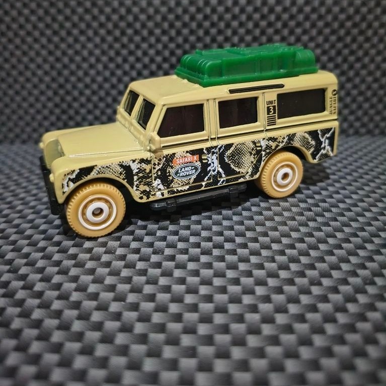 Matchbox 1966 Land Rover Gen 2 Jungle Edition